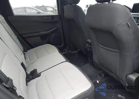 2023 Ford Escape Active z USA, uszkodzony, nr VIN 1FMCU9GN1PUA69012